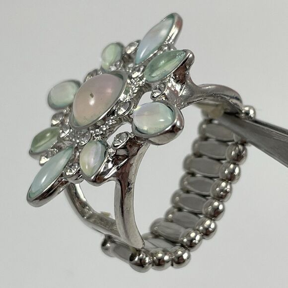 Silver Tone Mermaid Iridescent Snow Flake Shape Boho Stretch Ring Sz 7 - 8.5 - Picture 3 of 6